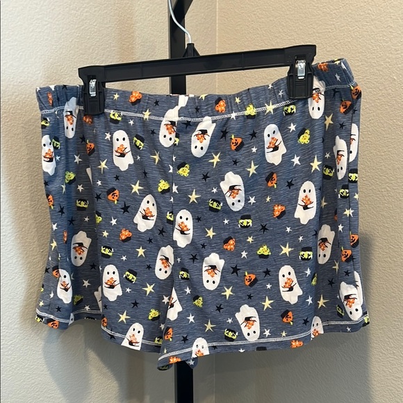 Jaclyn Smith Gray Ghost Halloween Print Sleep Shorts NWOT - Picture 3 of 3